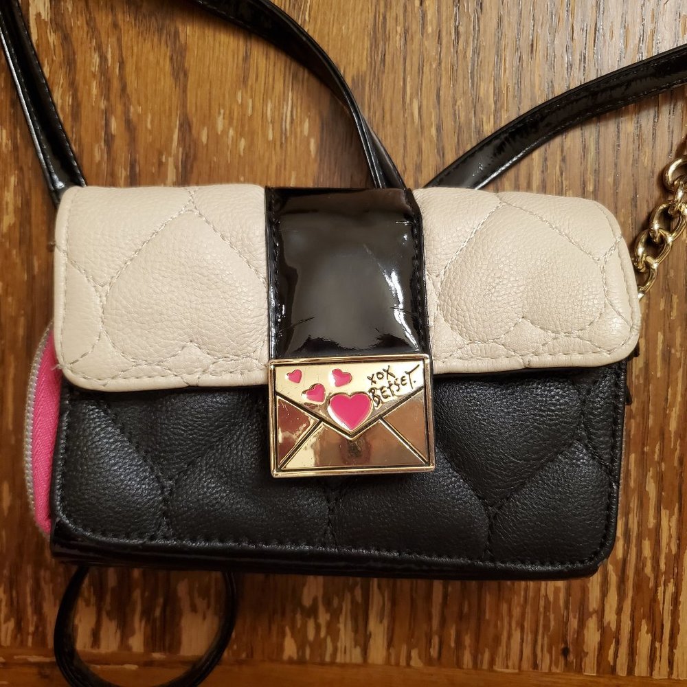 Betsey Johnson Envelope Heart Bag